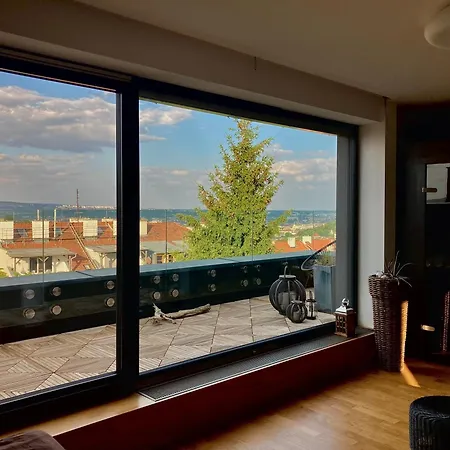 Apartamento Se Saunou A Terasou S Vyhledem Na