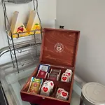 Se Saunou A Terasou S Vyhledem Na شقة