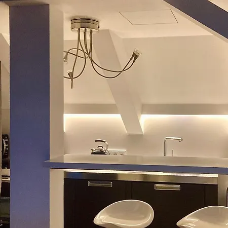 Appartement Se Saunou A Terasou S Vyhledem Na *