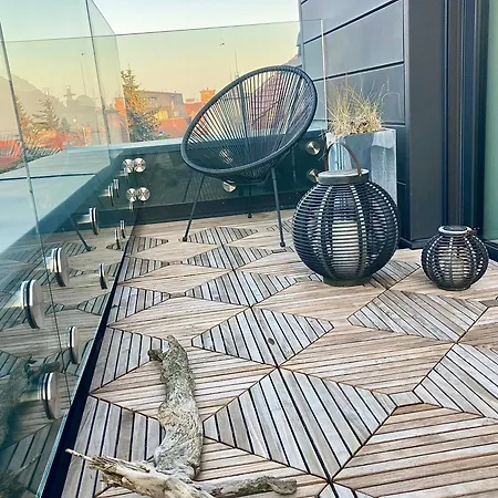 Se Saunou A Terasou S Vyhledem Na Apartment *