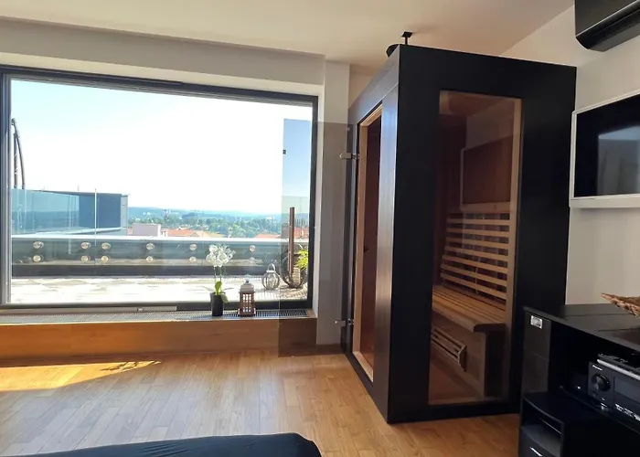 Se Saunou A Terasou S Vyhledem Na Apartment *