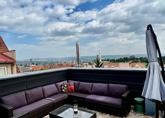 Apartment Se Saunou A Terasou S Vyhledem Na Brünn